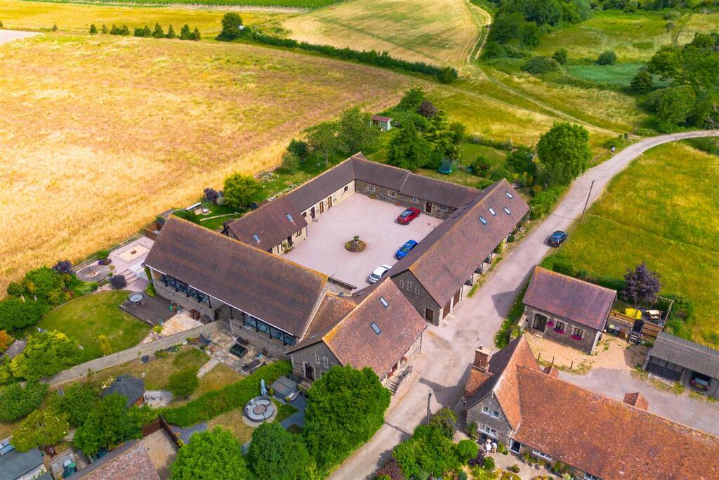 East Barn10.jpg