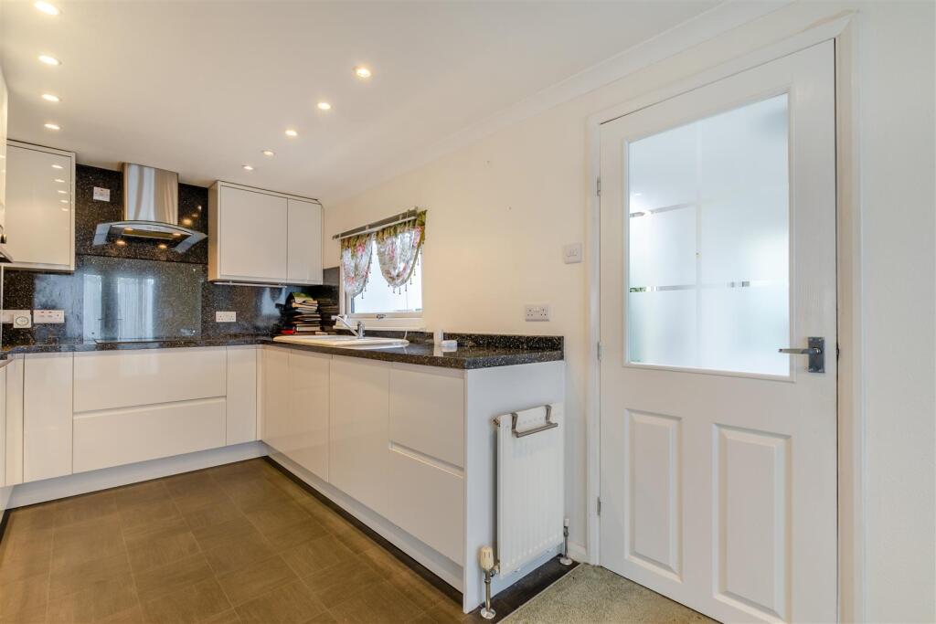 Lounge/Kitchen/Dining Area