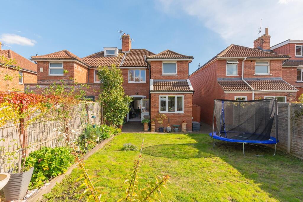 0B7RAN - External E.jpg