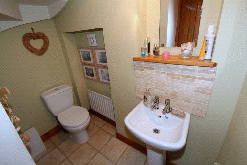 Cloakroom/WC