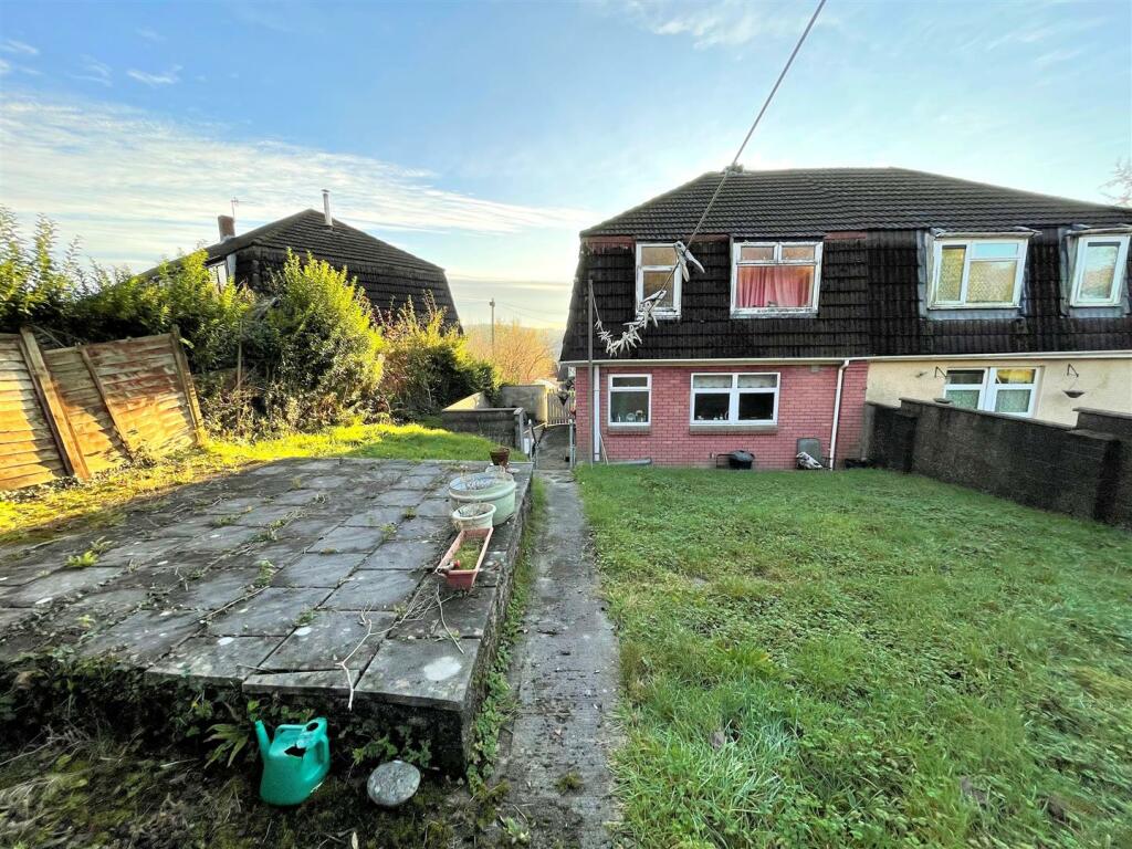 Rear Garden d.jpg