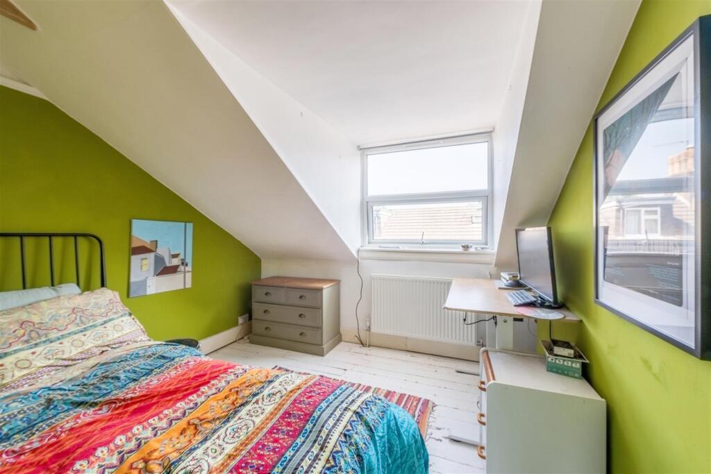 5a Cambridge Grove-14.jpg