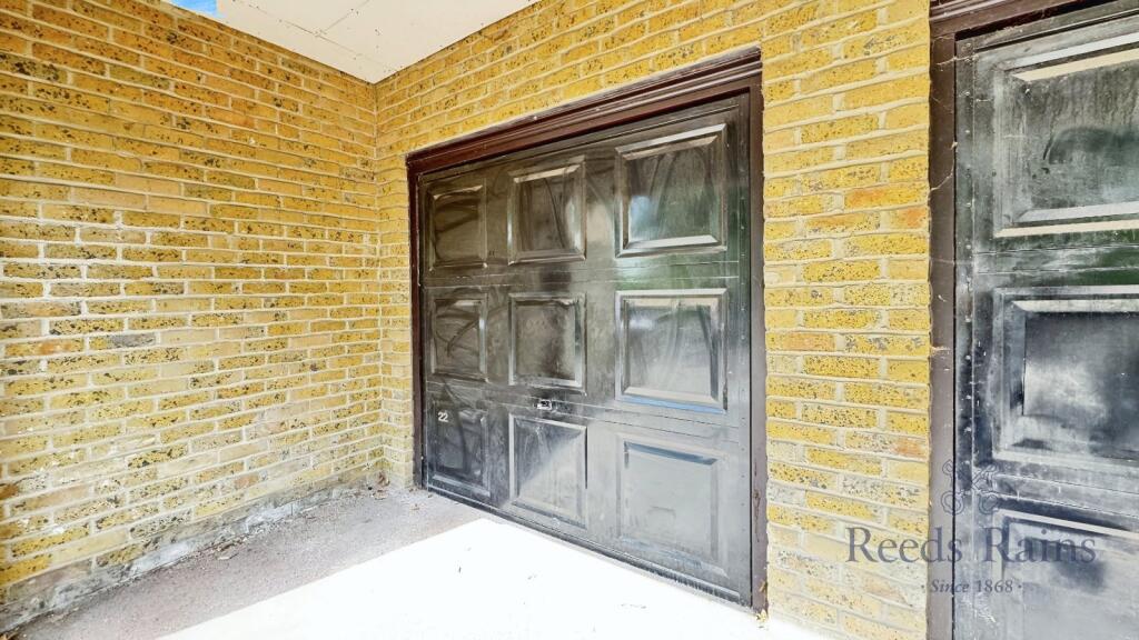 Garage No 22