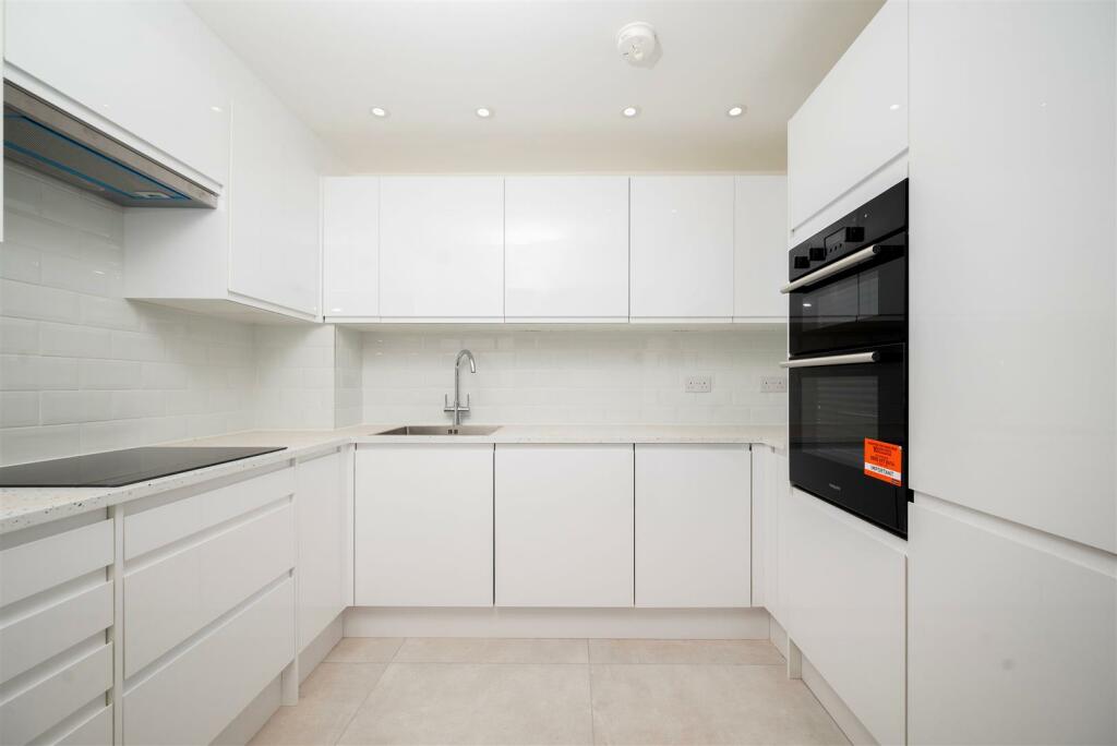 Kitchen - Maple Mews.jpeg