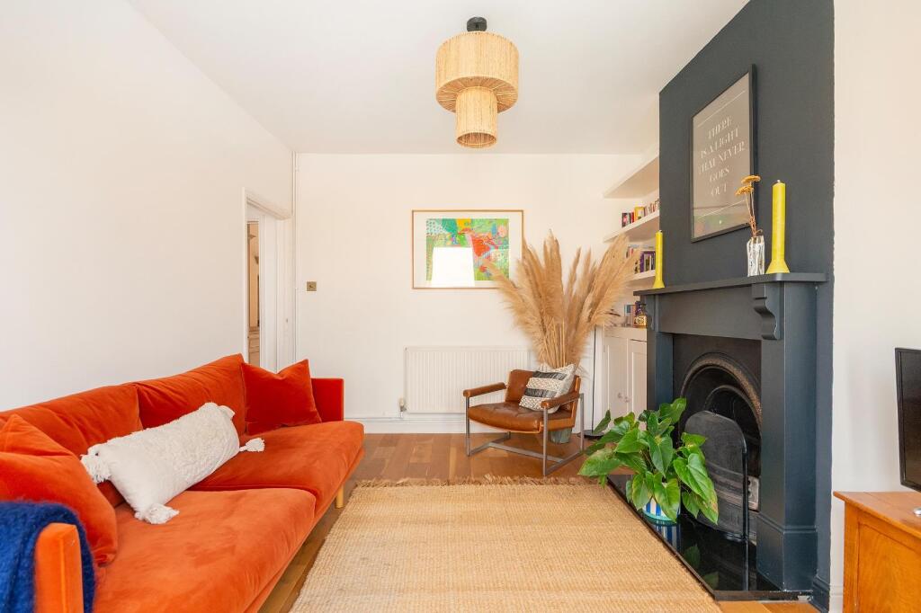 2S8RBN - Living Room B.jpg