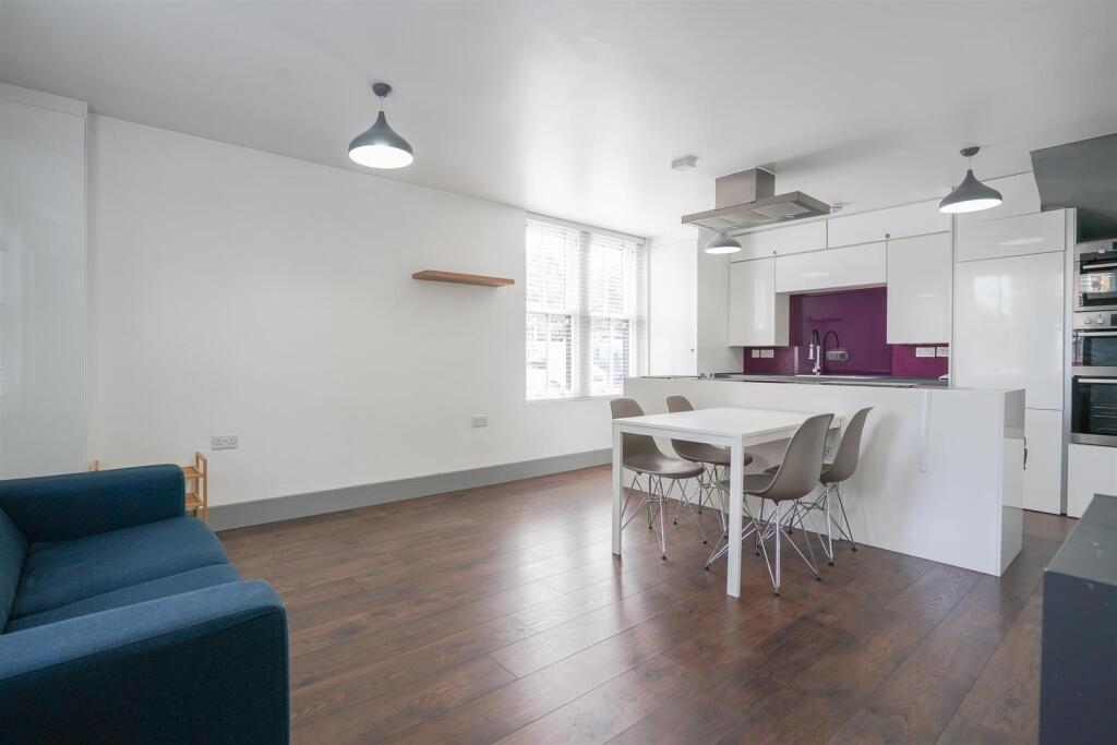 120 Shrubland Street-1.jpg