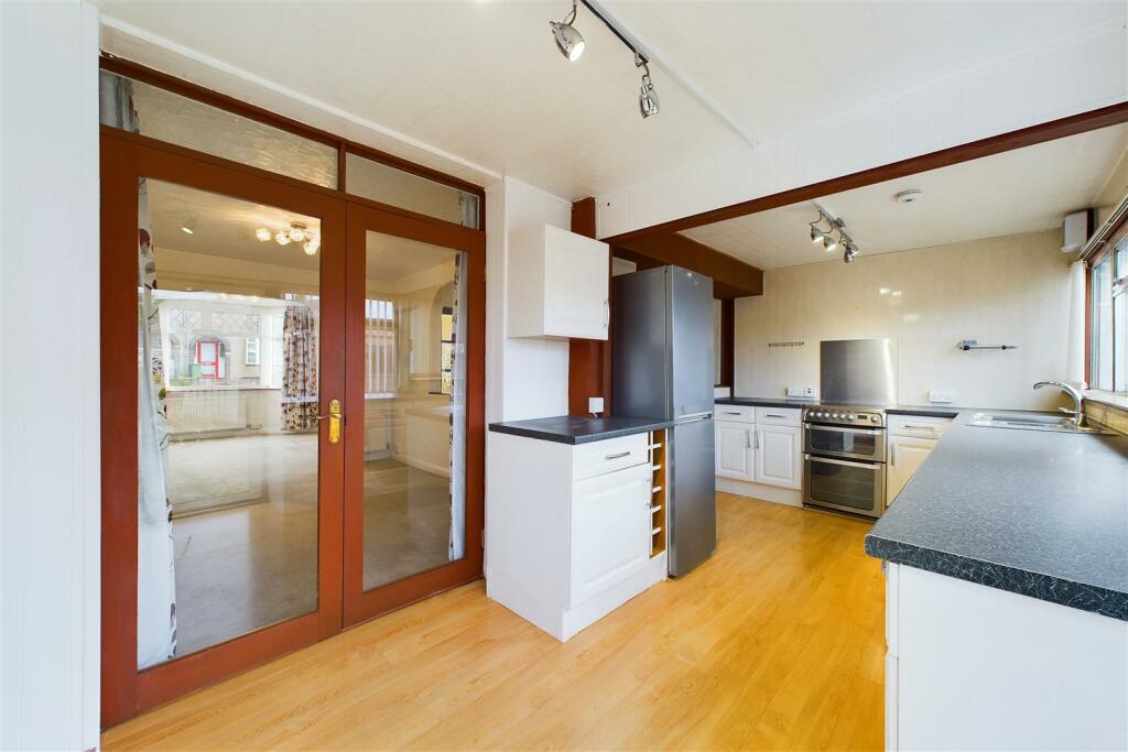 30 Footshill Road, Kingswood, Bristol BS15 8EP | F