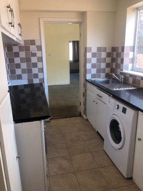 Kitchen2.jpg
