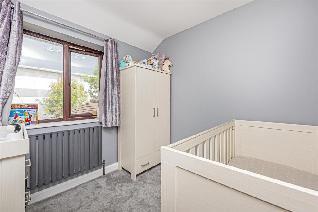 6 Faggs Road Feltham TW14 LOW RES-12.jpg