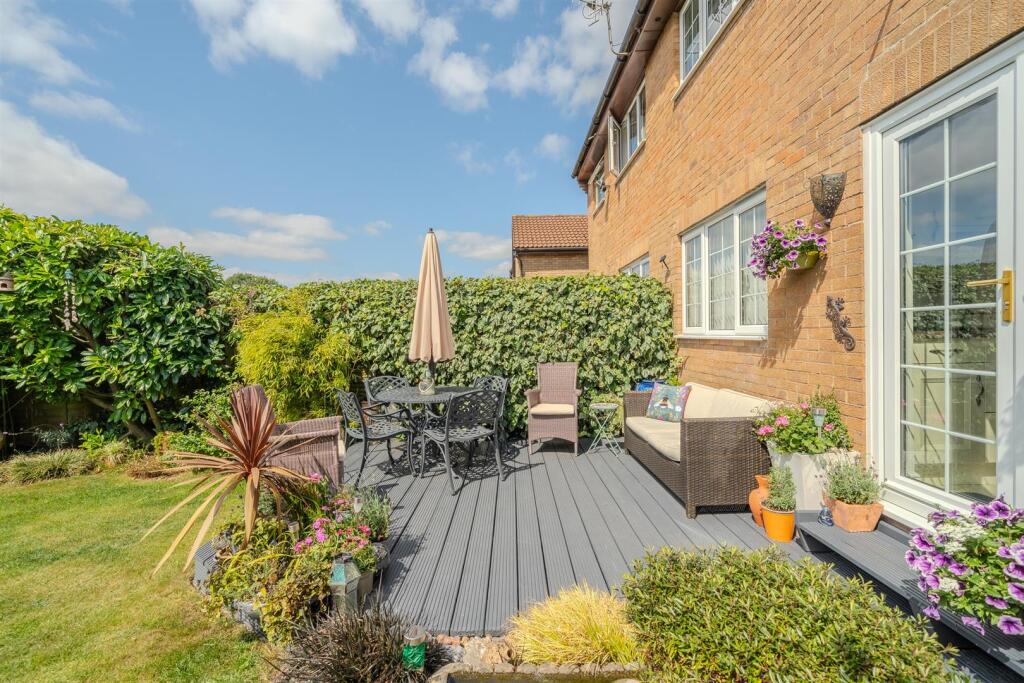 21 Pine Tree Road-21.jpg