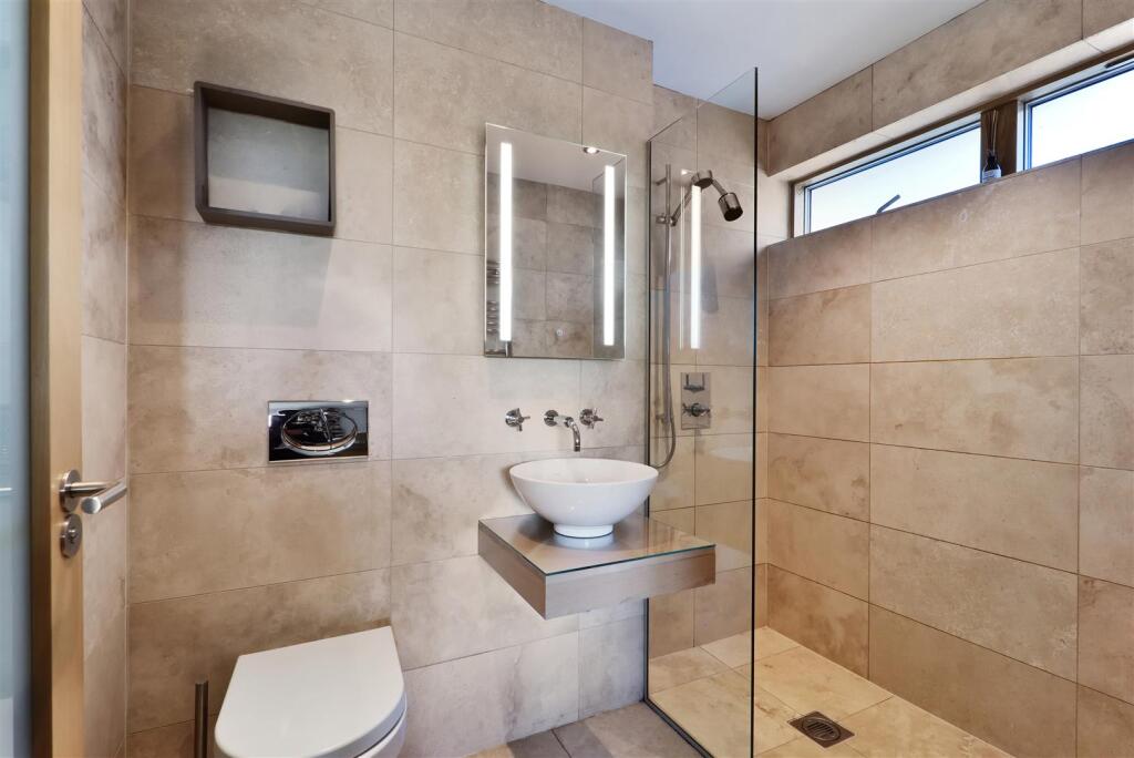 Walney Barn Aylestone Hill - (70).jpg