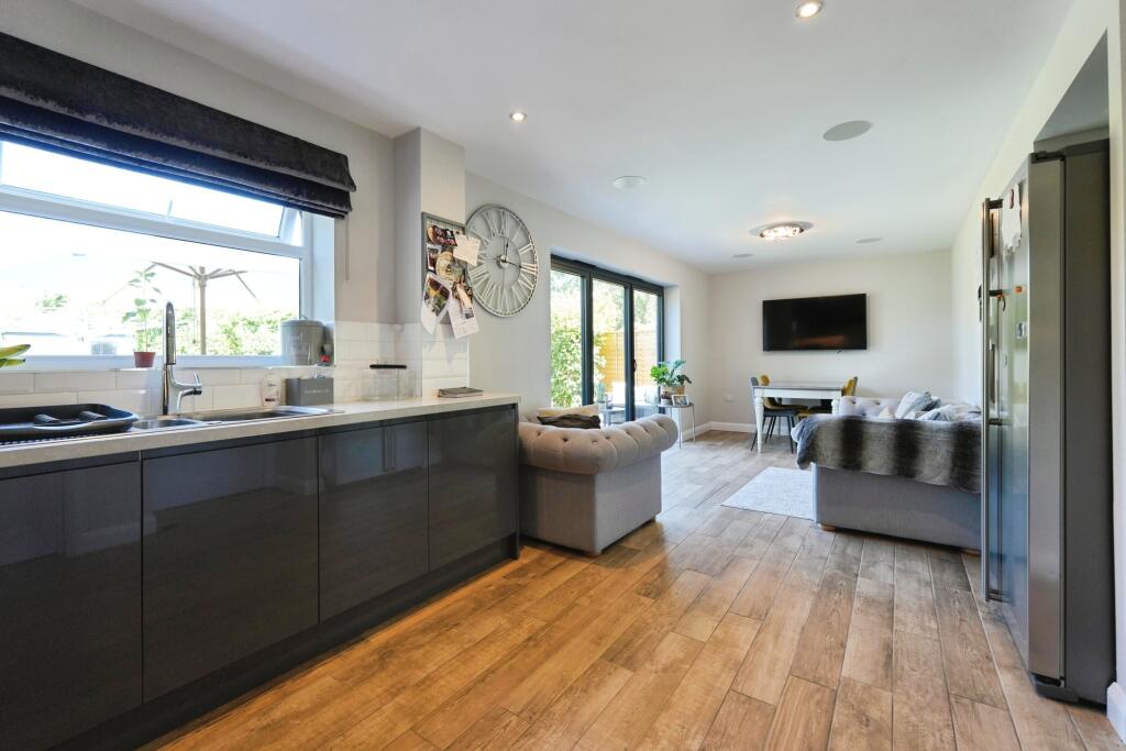Kitchen/Family Room