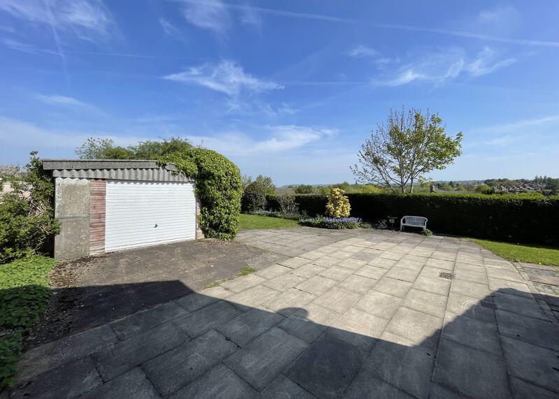 Parking, Garage &amp; Gardens 