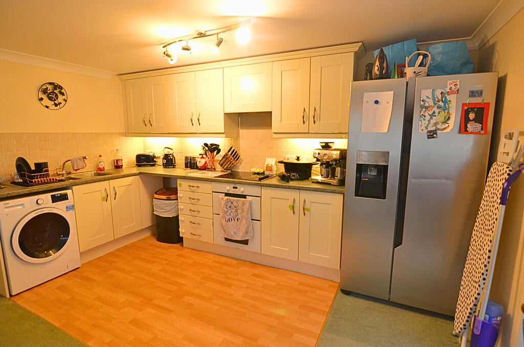 9e9826b5-4444-4fc...