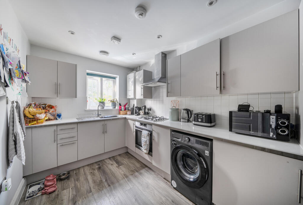 1325639-4-68931f0...