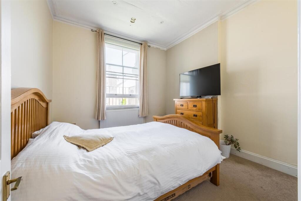 Flat 4, 30 First Avenue-12.jpg