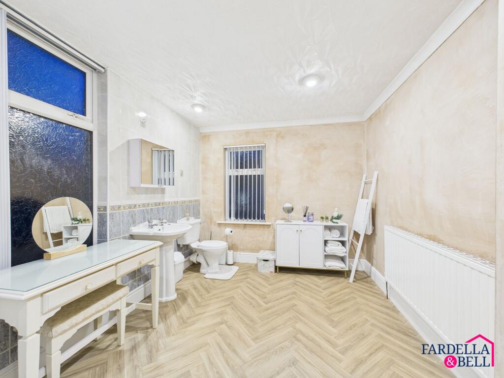 General Upstairs Description