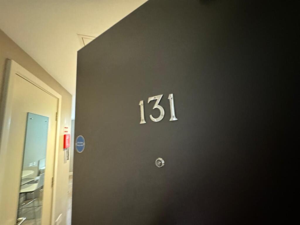 Tyne Bridge standard studio 131 door.jpg