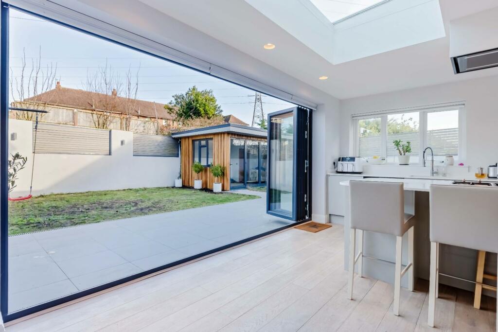 Ridgeway Close_33.jpg