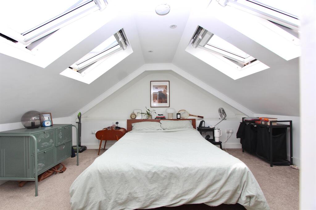 Stoke Newington High Street, N16