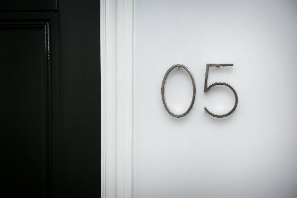 Apt 5