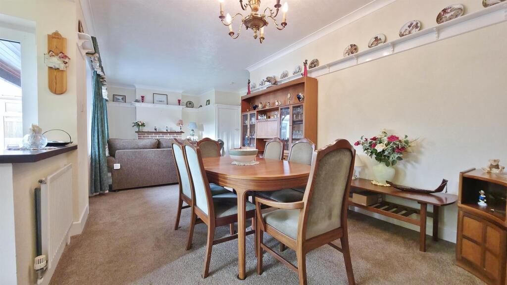 Lounge/Diner
