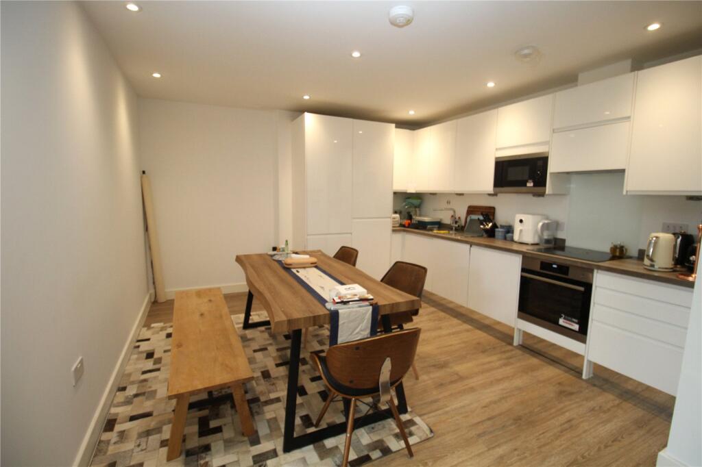 Kitchen/Lounge