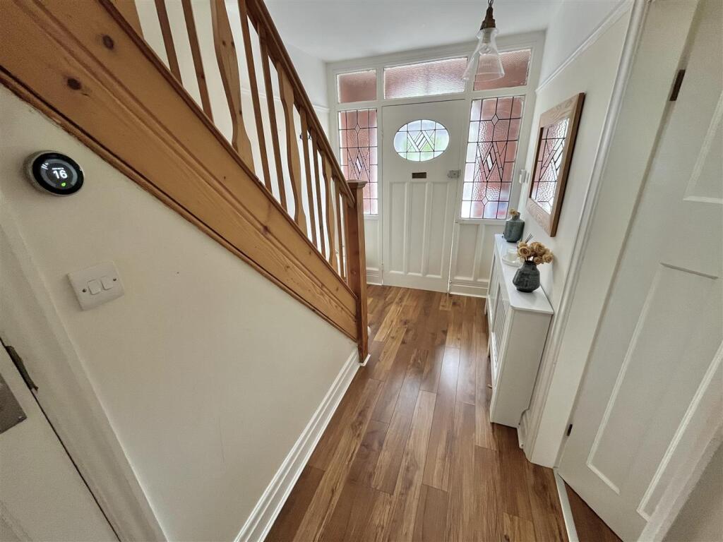 Entrance Hall Aspect 2