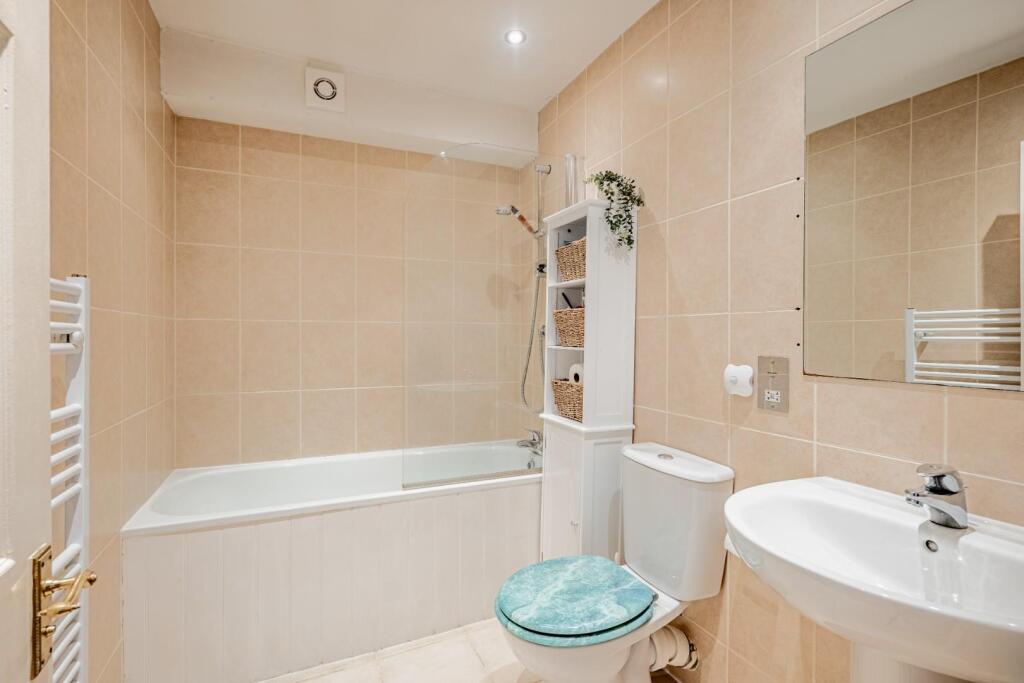 48d High Street - Internals-11.jpg