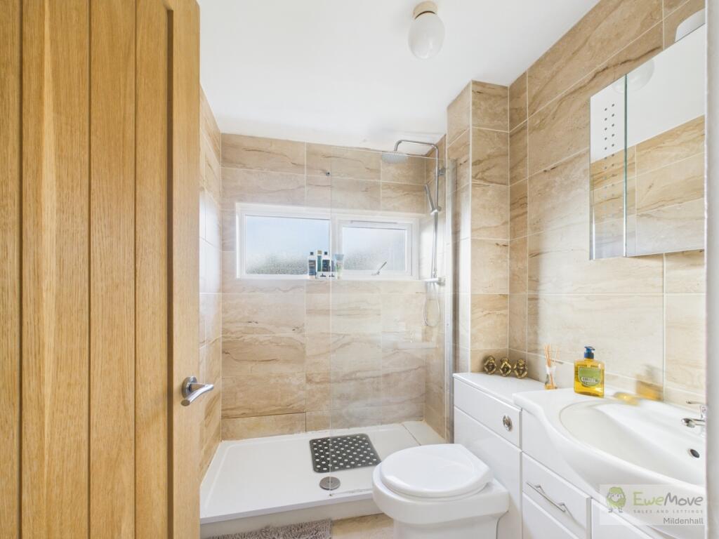 EweMove Mildenhall Cedar Close Bath