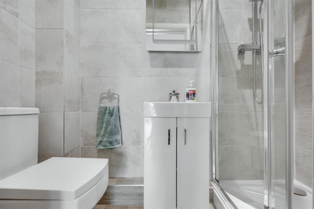 Shower Room.jpeg