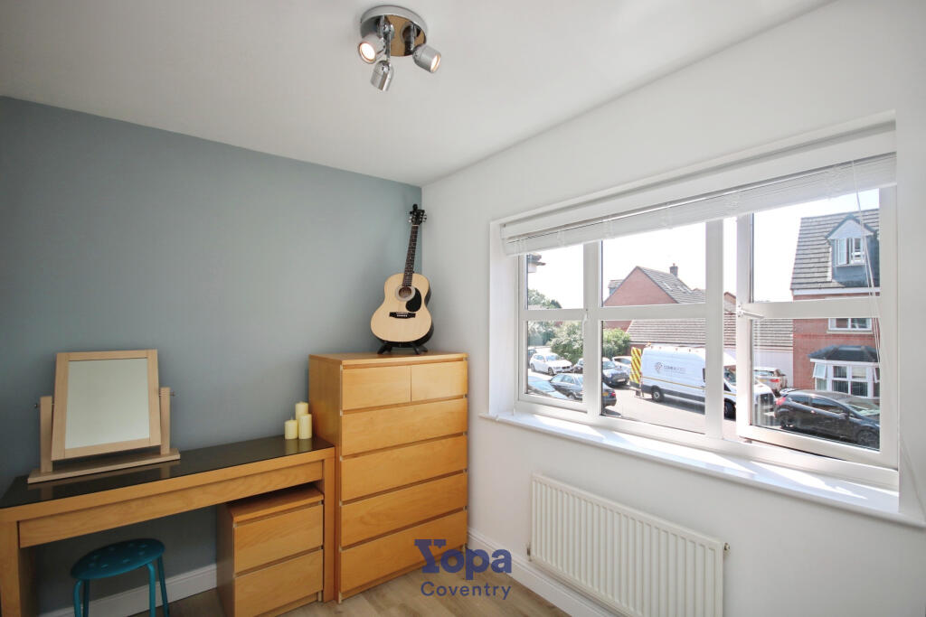 39bc69c7-Bed 202.JPG