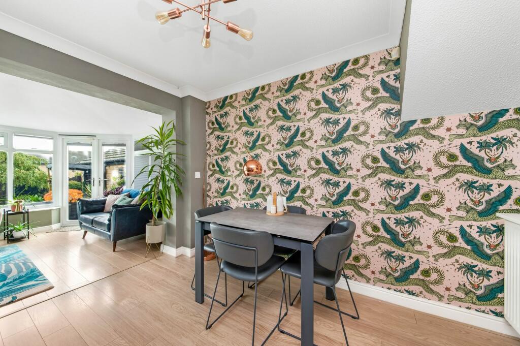 DINING KITCHEN ROOM