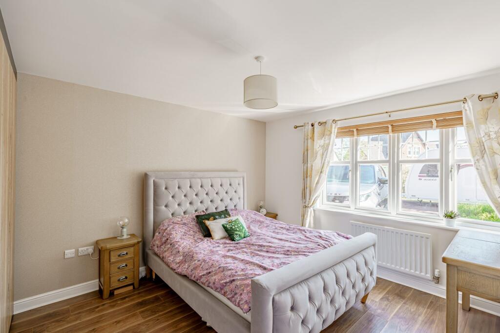 4 Haining Avenue, Dumfries, DG1 3FY - Braidwoods S