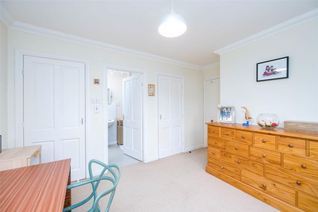 Bedroom/Office