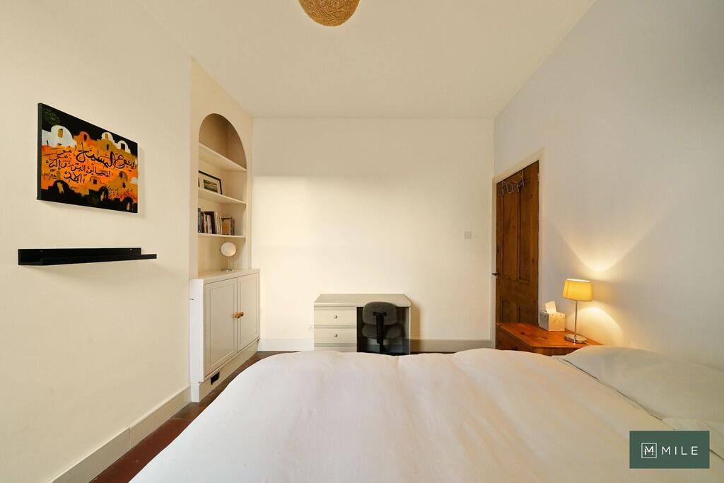 62 Leghorn Road -...