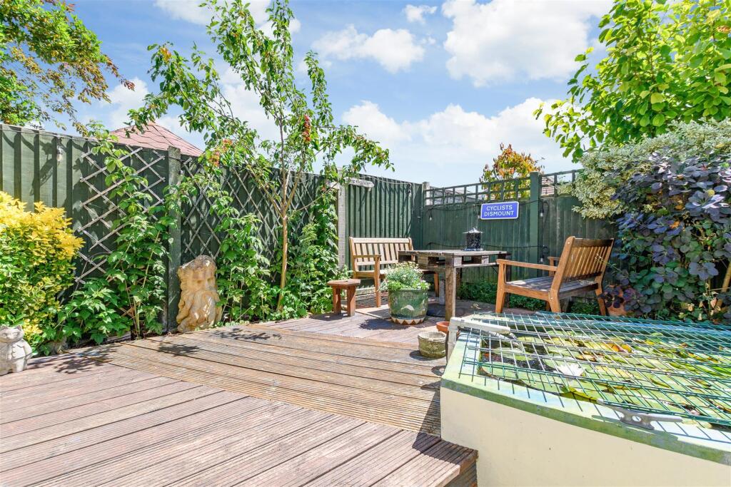 Patio / Decking