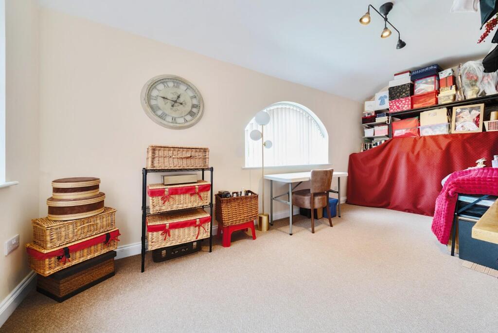 GARDEN ROOM used as craft room.jpg