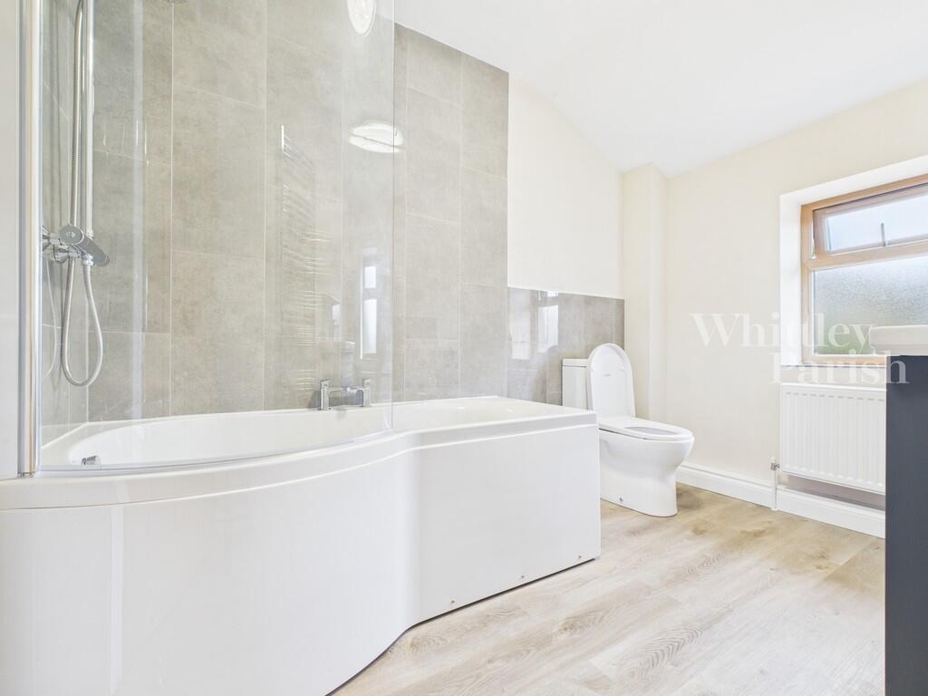 CAM04332G0-PR0484...