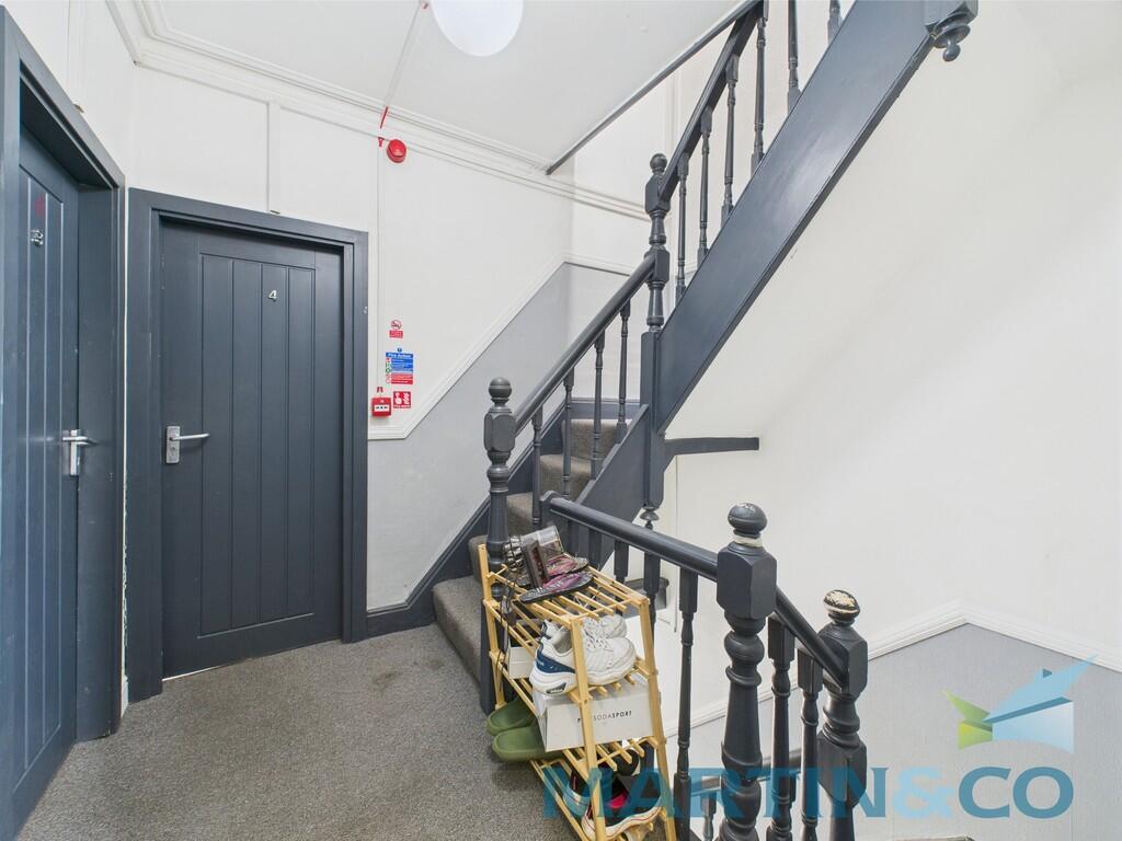 CAM01870G0-PR0164...