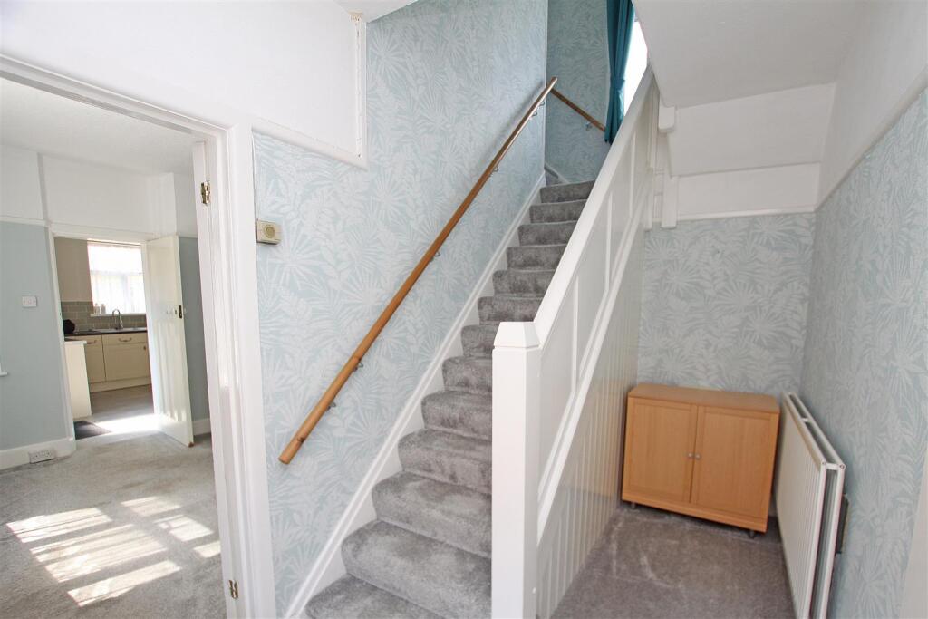 Hallway.jpg