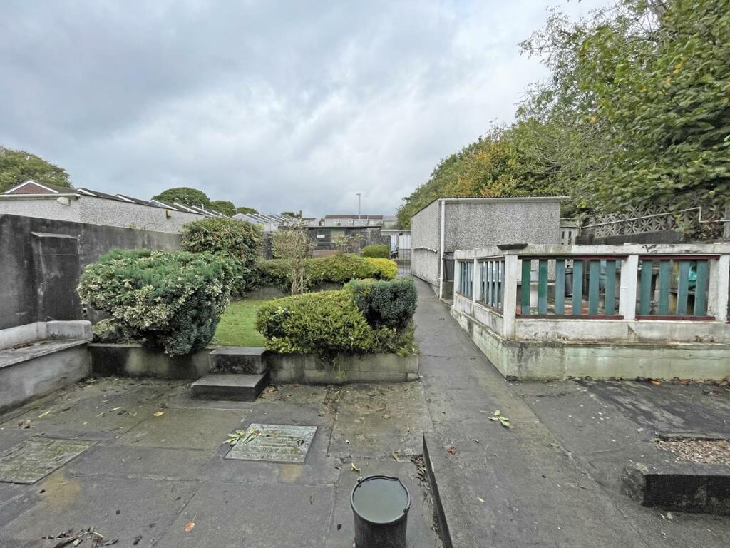Dover Road 2 Garden Front.jpg