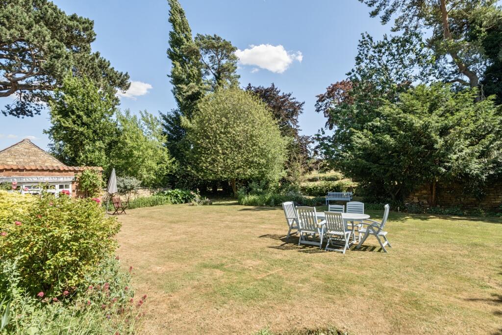 1317137-18-68639f33bf8f9