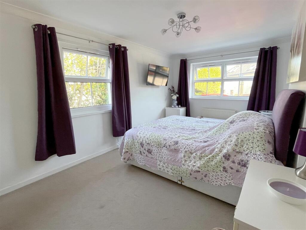 Bedroom One.jpg