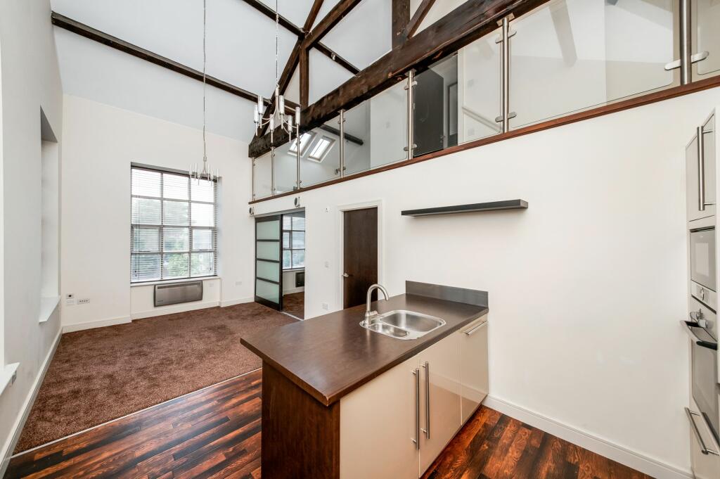 OPEN-PLAN LIVING DINING KITCHEN