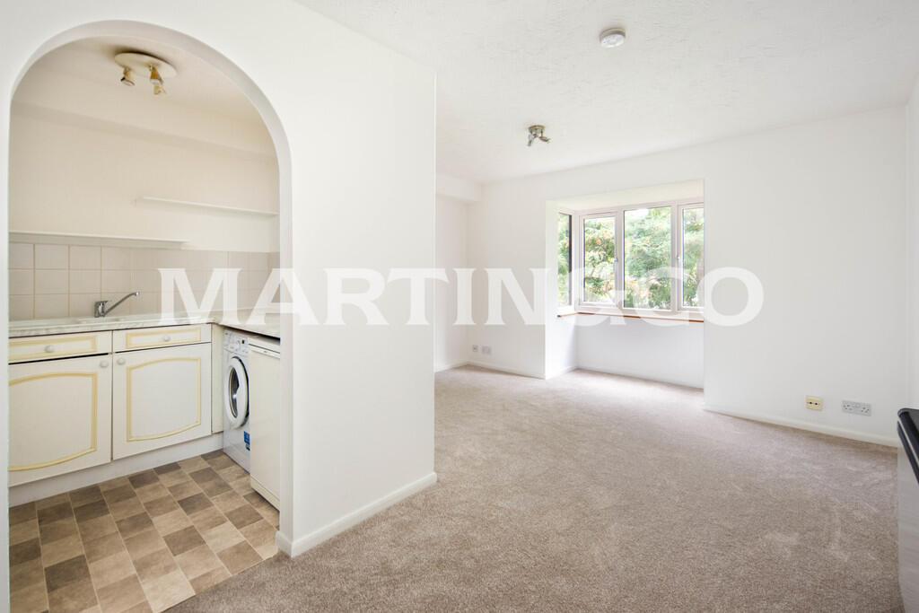 1_Reception Kitch...