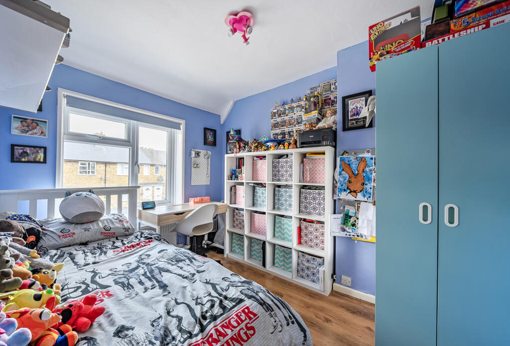 3-681cca00c5c1d-1...