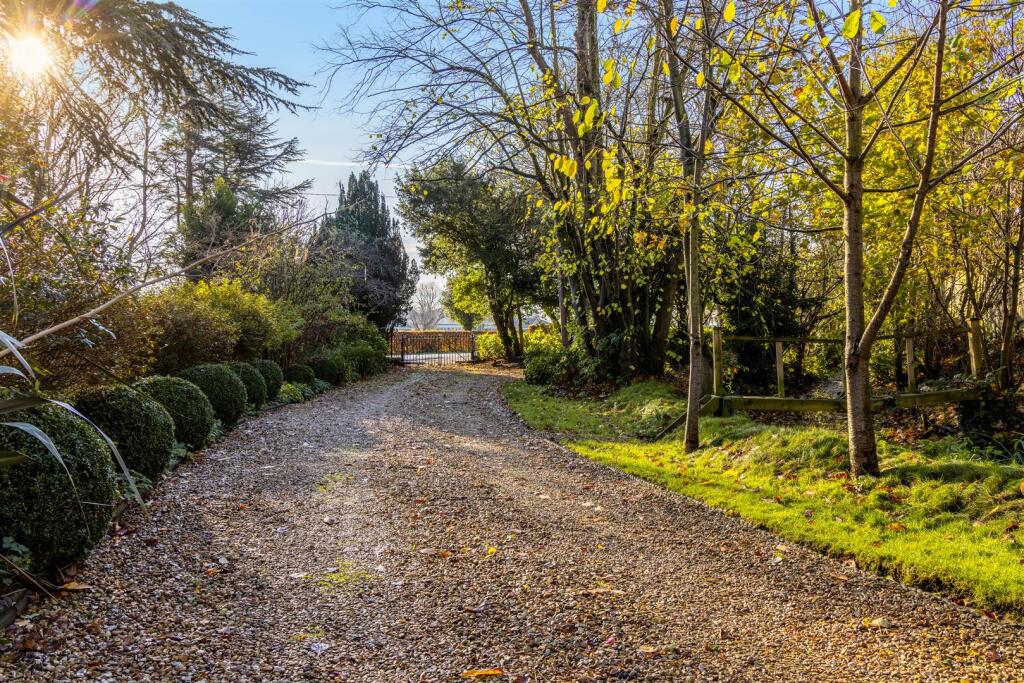 The Old Farmhouse (Old Leake)-4.jpg