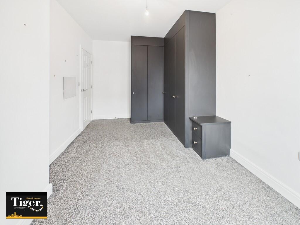 CAM02176G0-PR0726...