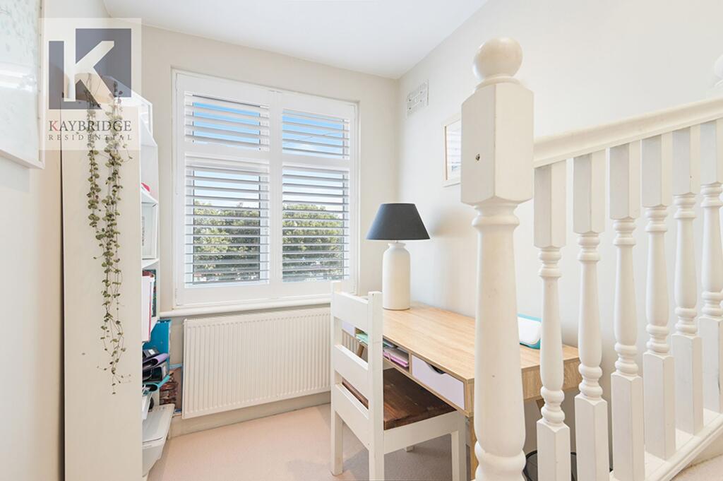 Bridgewood Road, Worcester Park - KT4 8XS